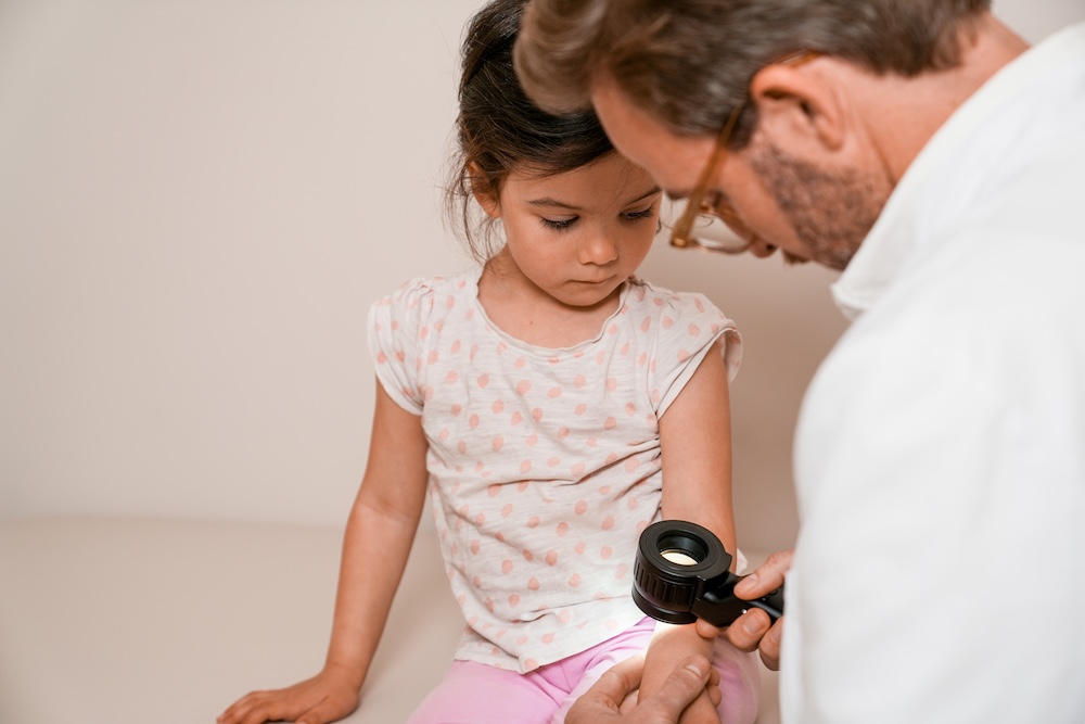 hautarzt-hermsdorf-berlin-sebastian-desch-kinderdermatologie hautarzt-hermsdorf-berlin-sebastian-desch-kinderdermatologie